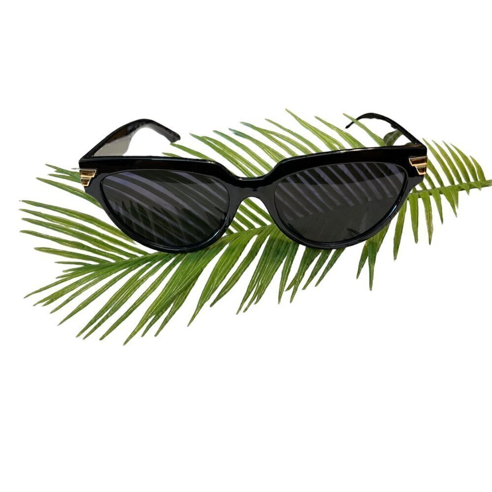 Women's Fashion Cat Eye Sunglasses, Black, Gold Tone Trim - Picture 3 of 7